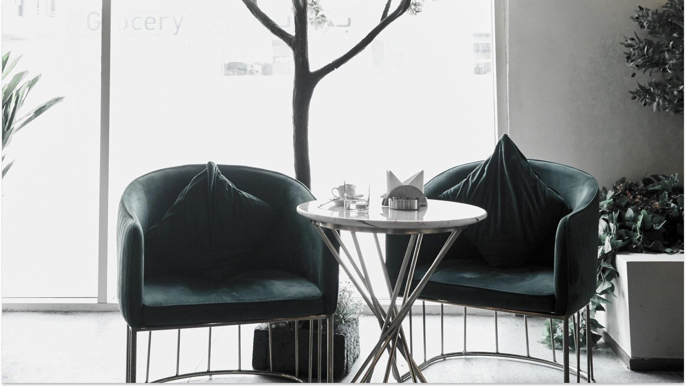 Tornado Café Interior Design